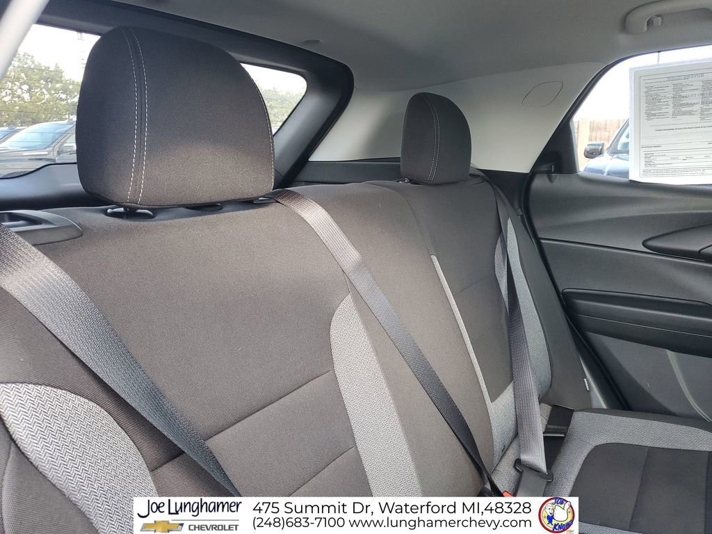 Used 2025 Chevrolet TrailBlazer LS w/ LPO, Blackout Package image 27