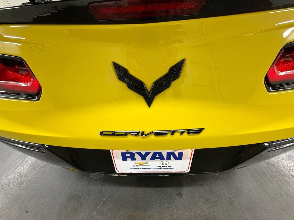 Certified 2017 Chevrolet Corvette Stingray Convertible RWD image 29