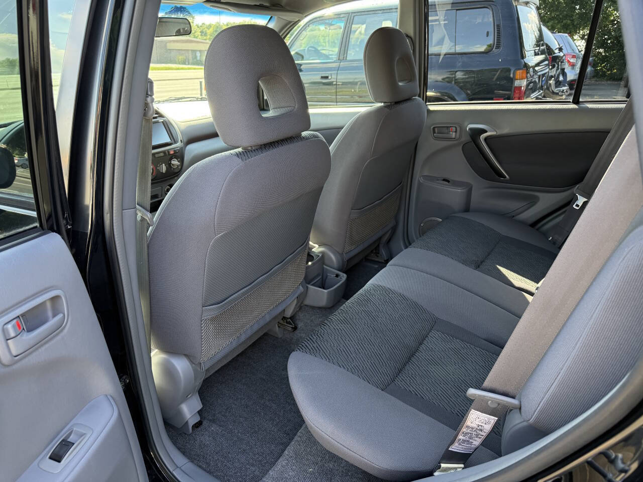 Used 2003 Toyota RAV4 4WD image 10