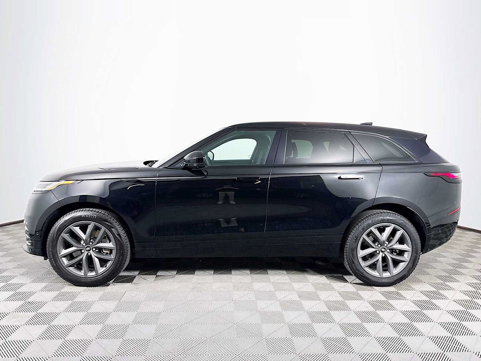 Used 2026 Land Rover Range Rover Velar Dynamic SE AWD/4WD image 8