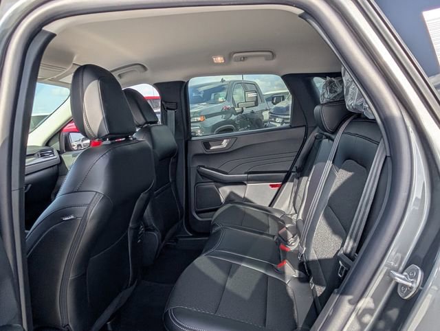 New 2025 Ford Escape SE image 8