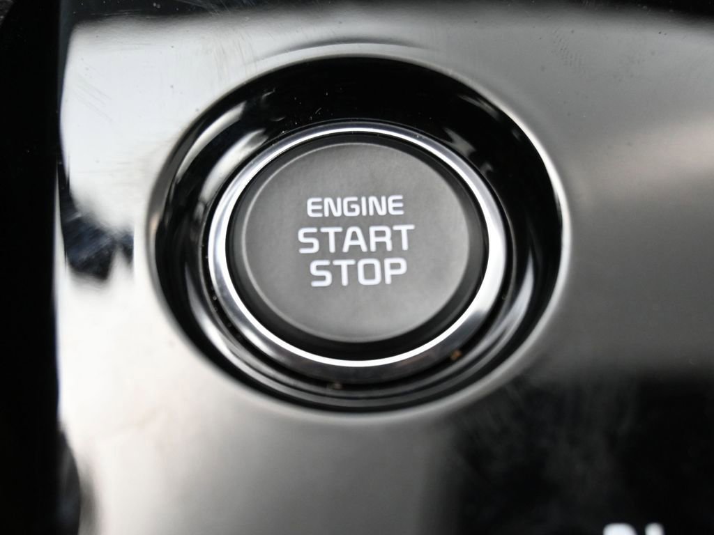 Certified 2025 Kia Sportage X-Line Prestige image 17