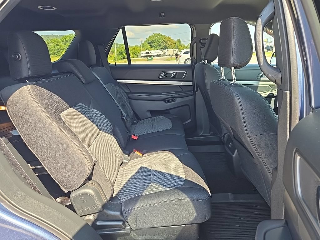Used 2019 Ford Explorer XLT FWD image 19