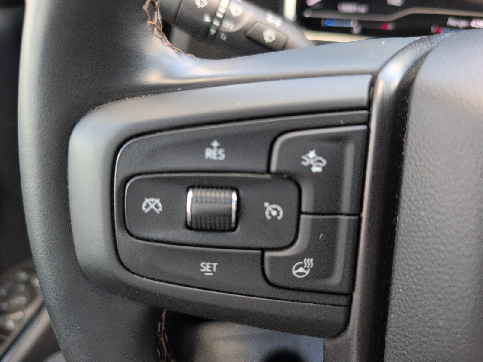 Used 2025 GMC Sierra 2500 AT4 w/ AT4 Premium Plus Package AWD/4WD image 23
