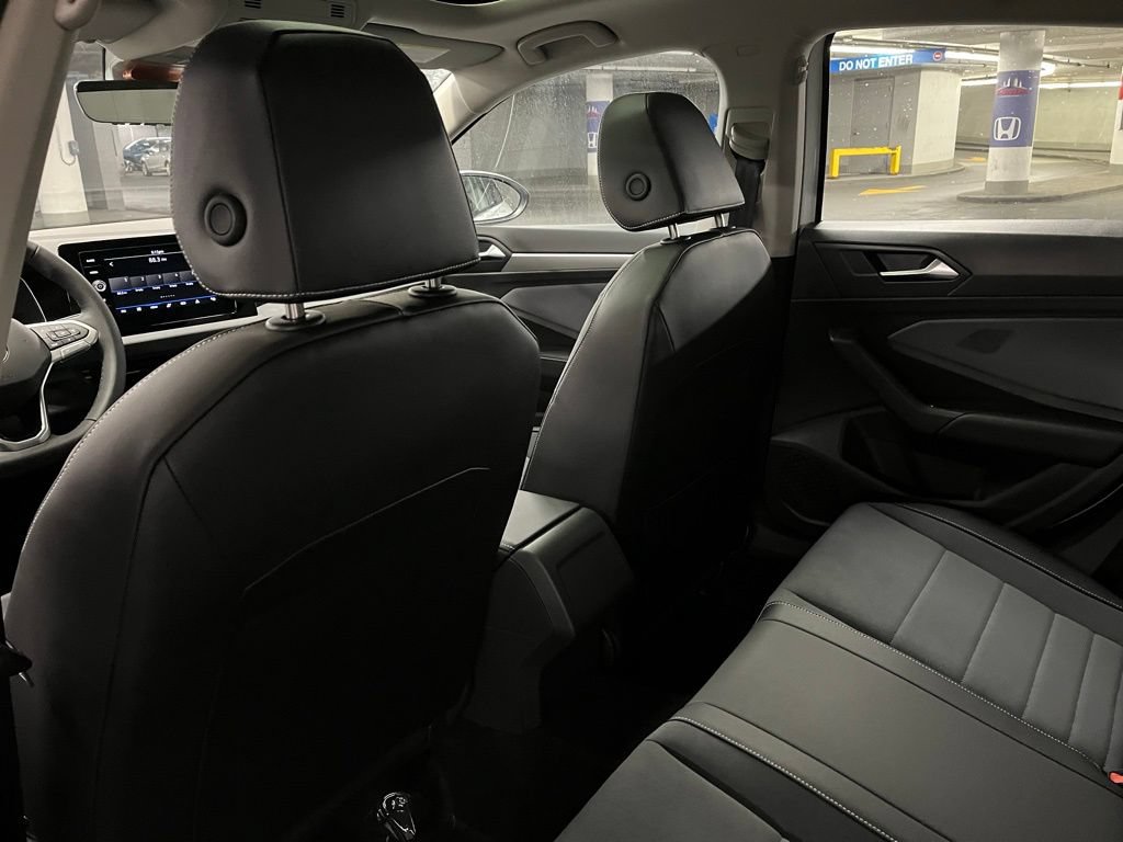 New 2026 Volkswagen Jetta SE FWD image 22
