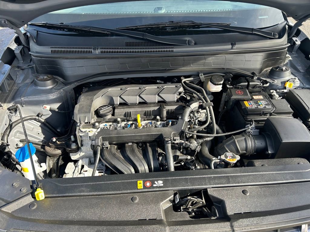 Used 2024 Hyundai Venue SEL image 27