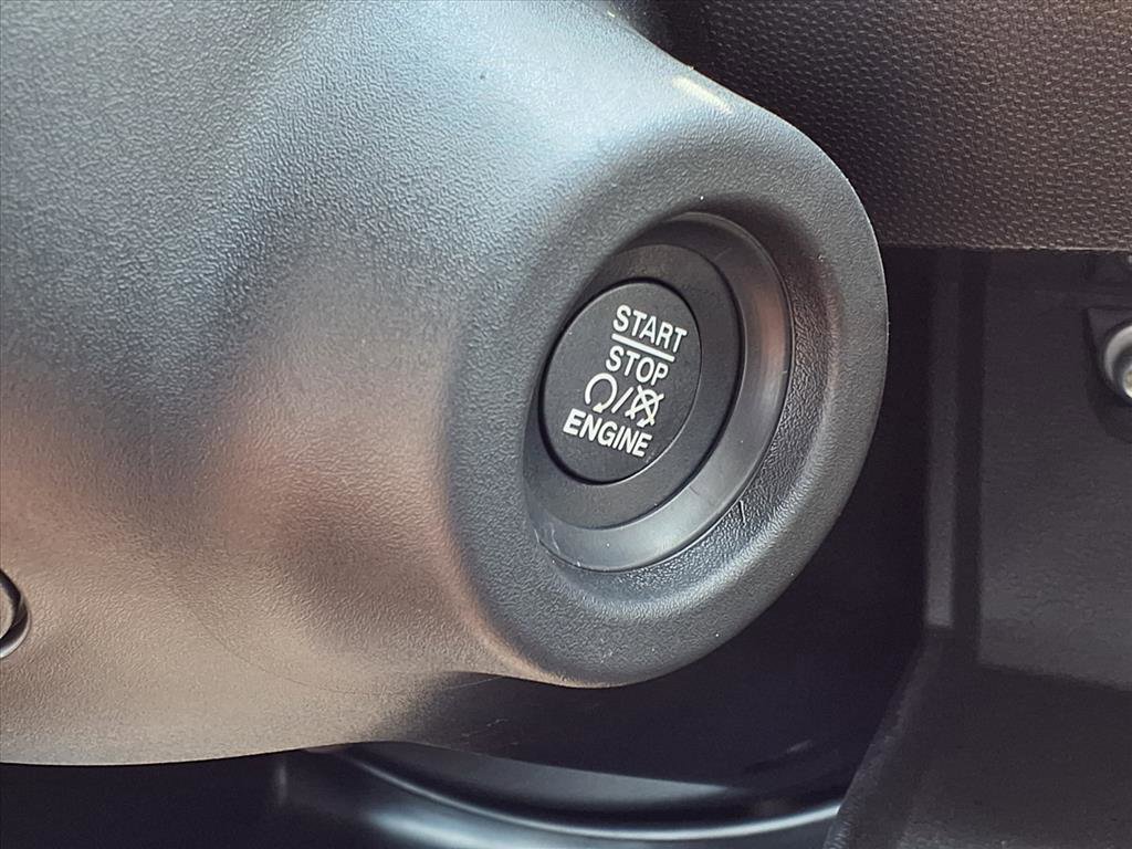 Used 2025 RAM ProMaster 2500 w/ Convenience Group image 9