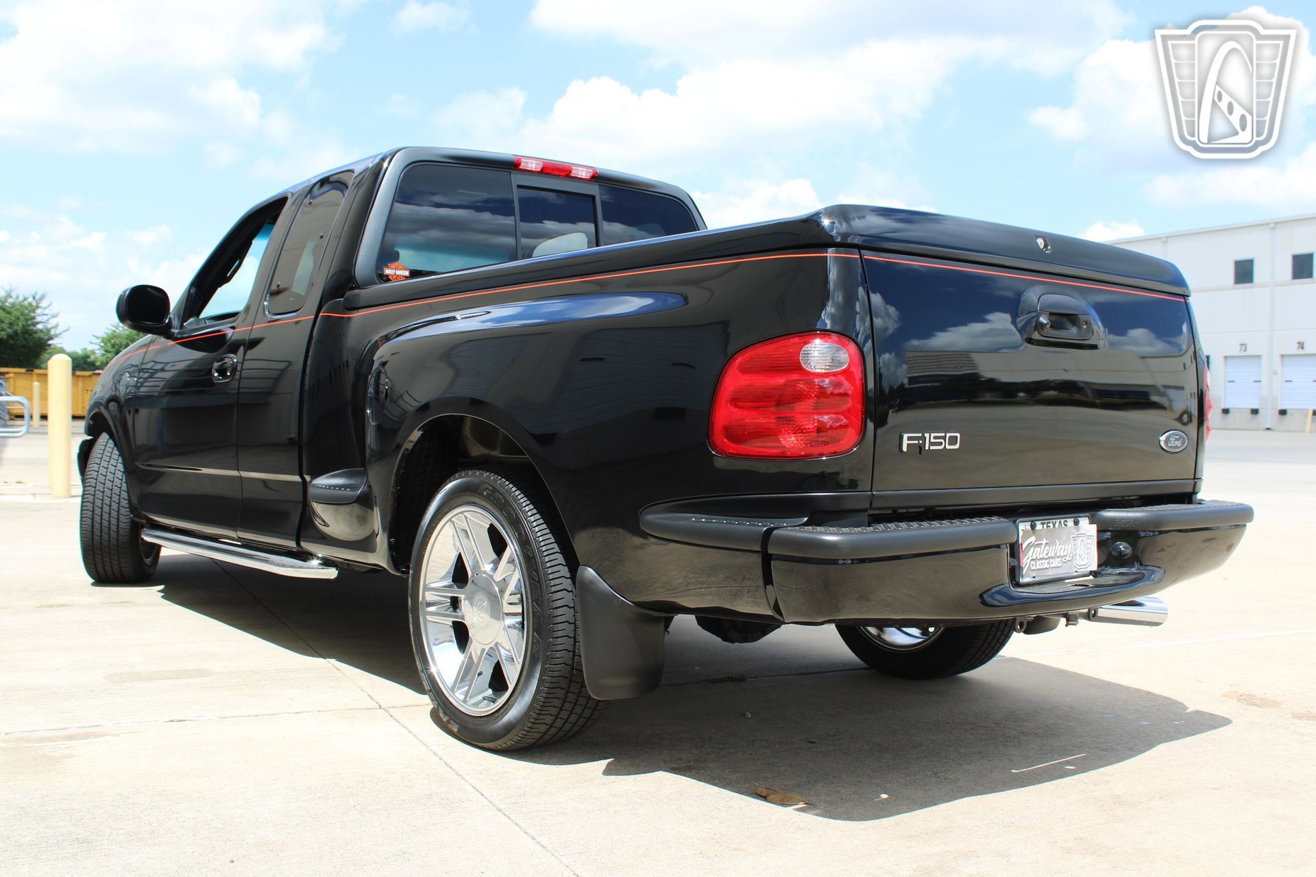 Used 2000 Ford F150 Harley-Davidson RWD image 7