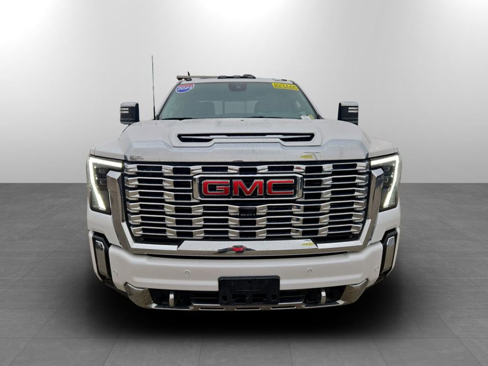 Used 2024 GMC Sierra 2500 Denali w/ Denali Reserve Package image 4