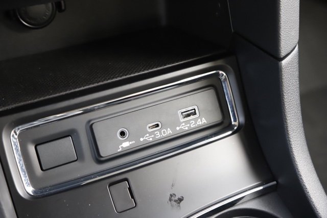 Certified 2025 Subaru Ascent Premium w/ Premium Package image 31