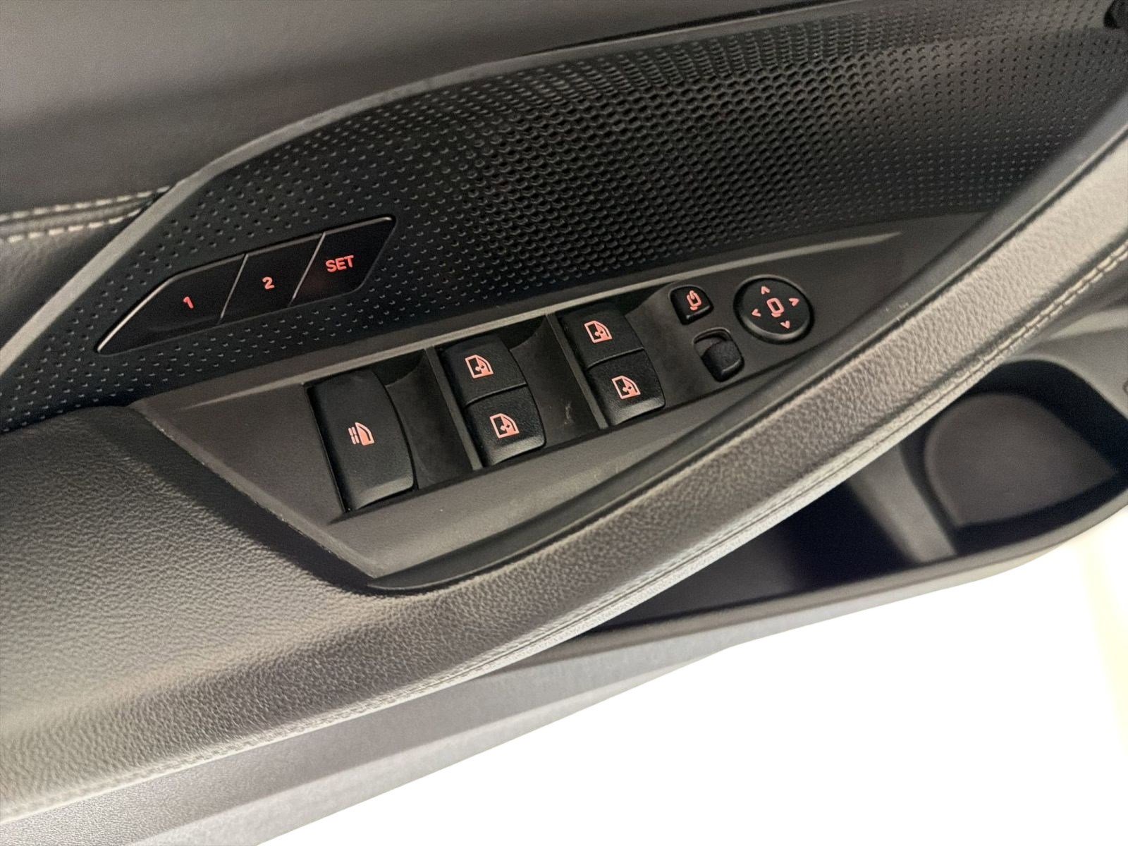 Used 2025 BMW 430i Convertible RWD image 19