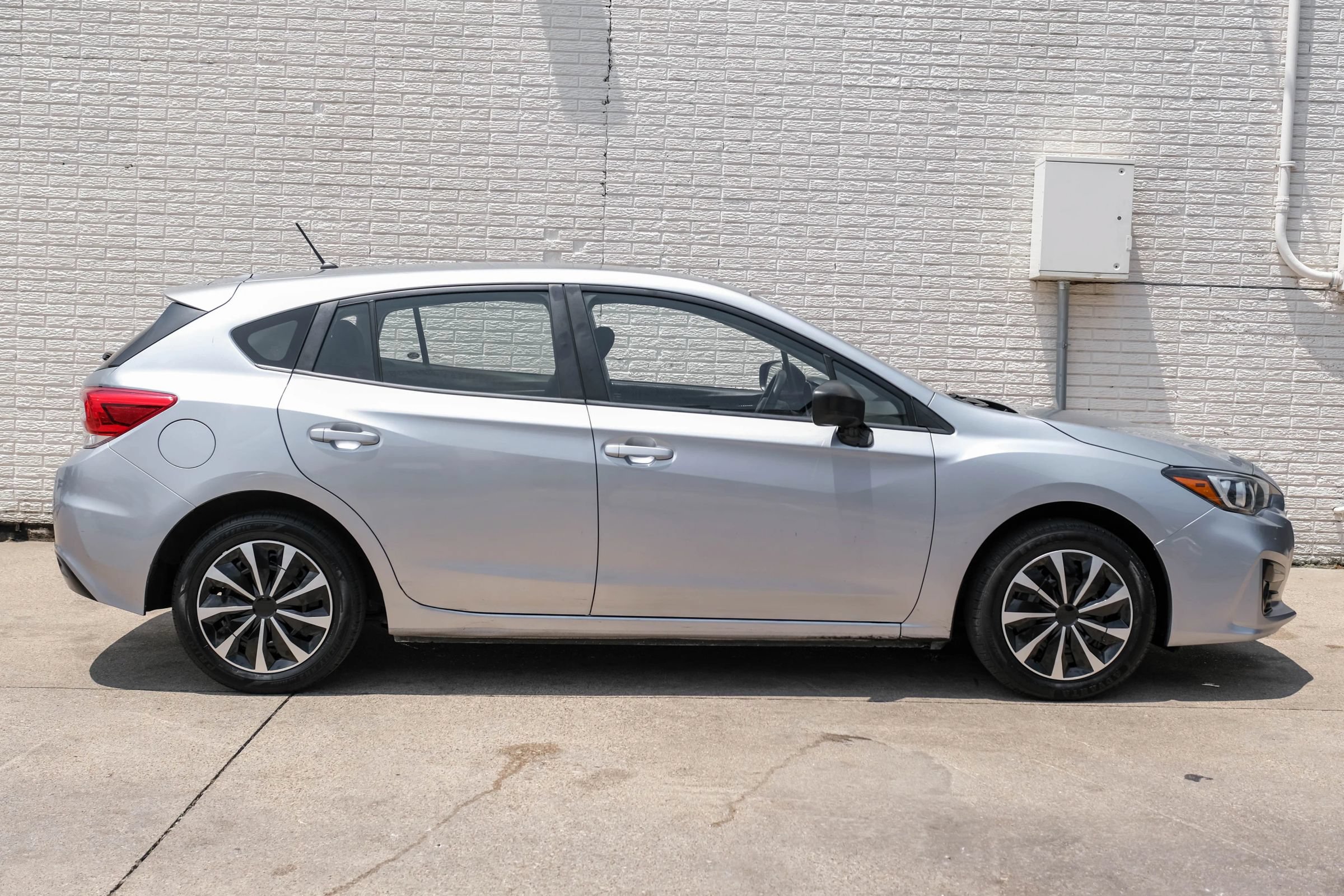 Used 2018 Subaru Impreza 2.0i AWD/4WD image 6