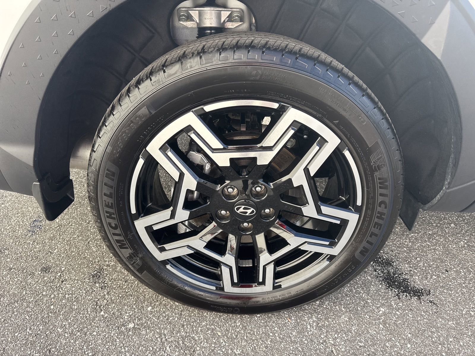 Certified 2026 Hyundai Santa Cruz Limited image 9