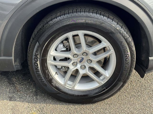 Used 2026 Ford Explorer Active AWD/4WD image 12