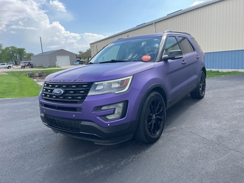 Used 2017 Ford Explorer Sport w/ Equipment Group 401A AWD/4WD image 8