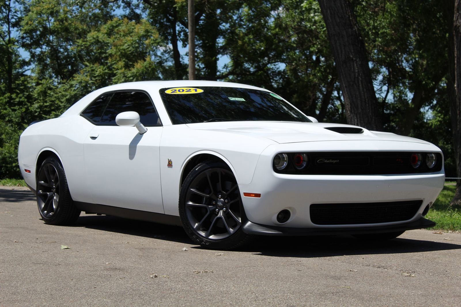 Used 2021 Dodge Challenger R/T Scat Pack RWD image 1
