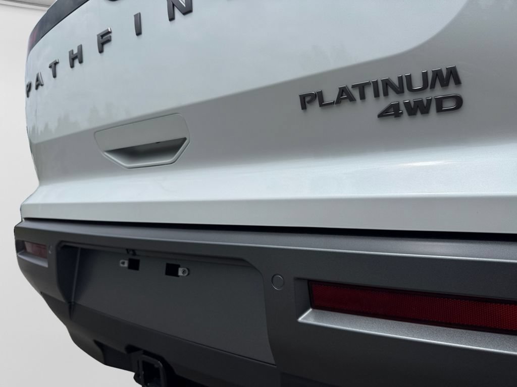 New 2026 Nissan Pathfinder Platinum w/ Accent Package AWD/4WD image 19