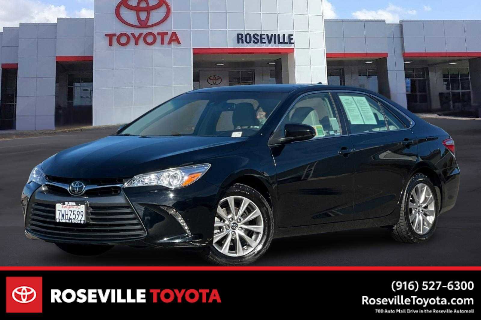 Used 2017 Toyota Camry XLE image 1