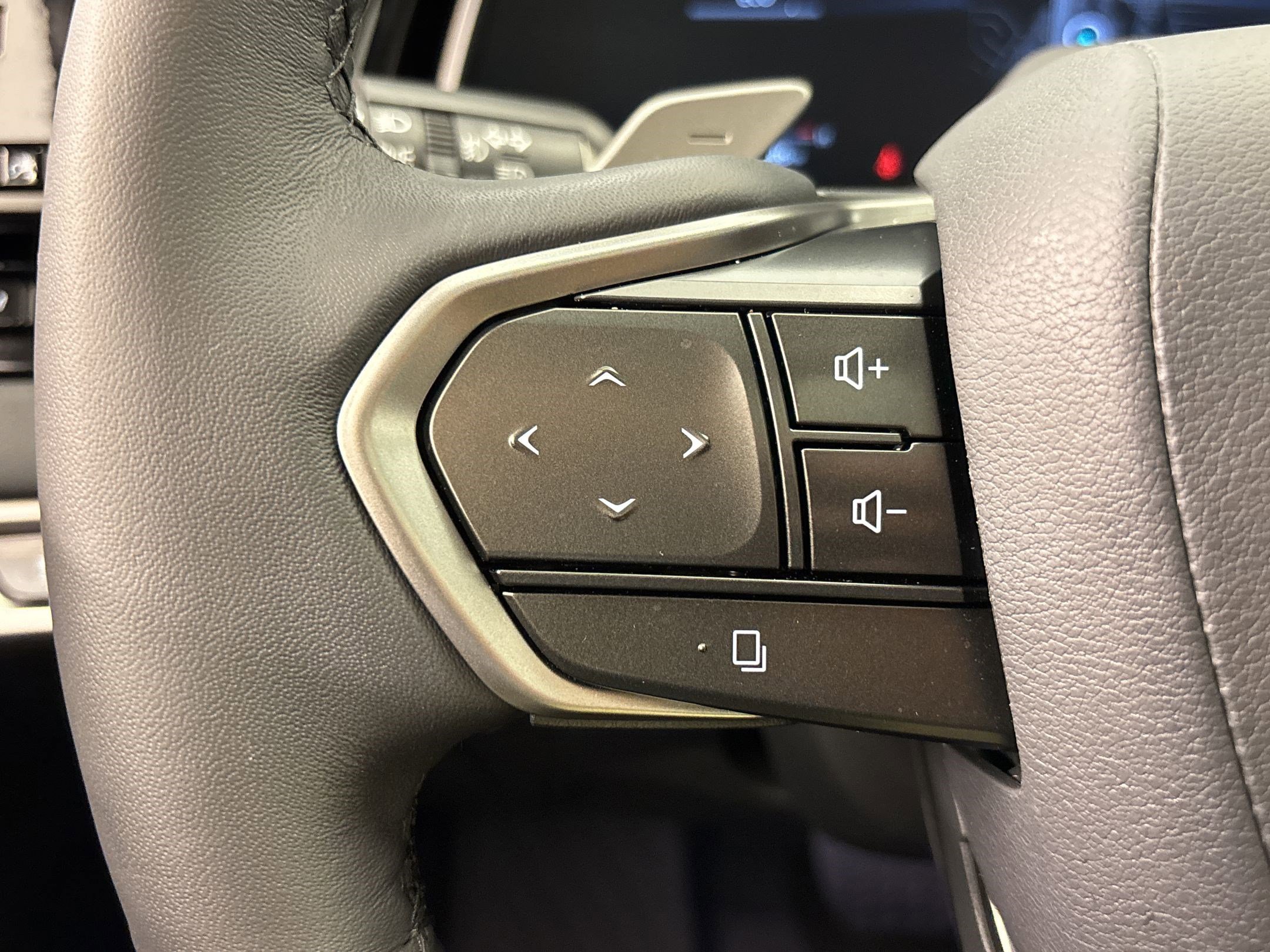 Used 2025 Lexus RX 350 AWD w/ Convenience Package image 15