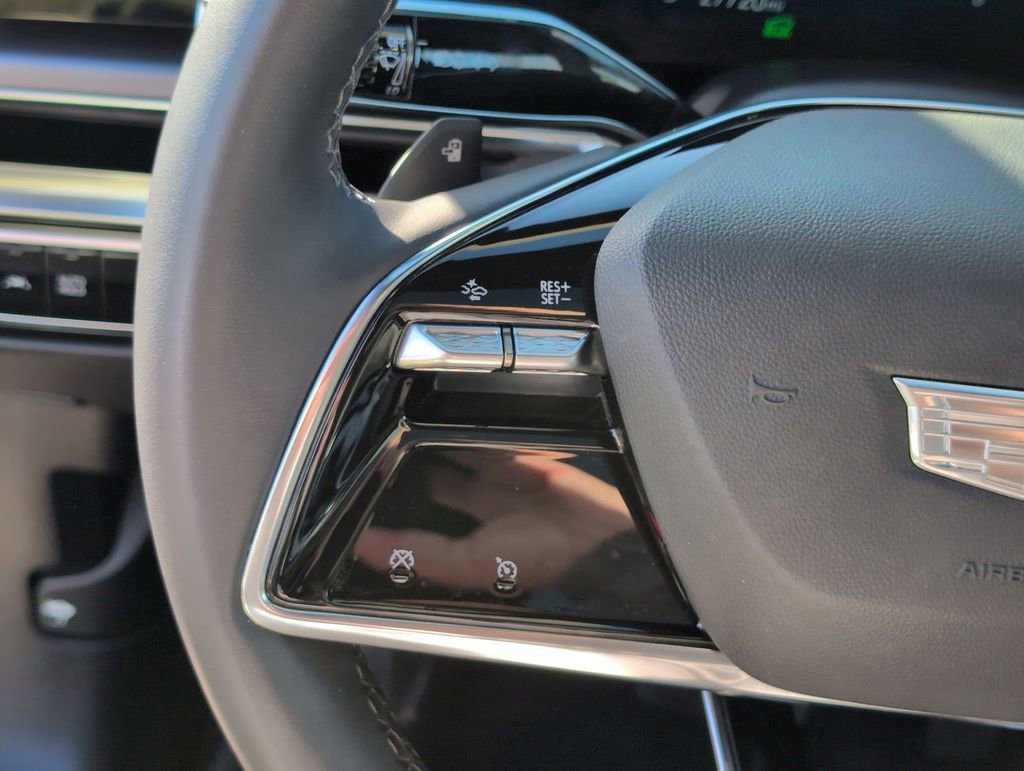 Certified 2024 Cadillac Lyriq Tech w/ Driver Assist Package image 10