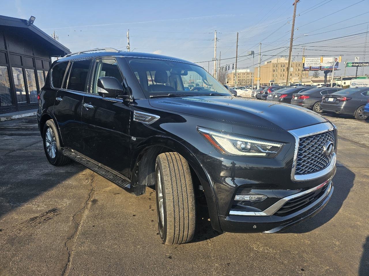 Used 2018 INFINITI QX80 Limited w/ All Season Package AWD/4WD image 3