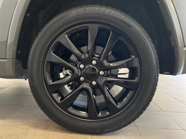 Used 2022 Jeep Grand Cherokee Laredo X AWD/4WD image 26