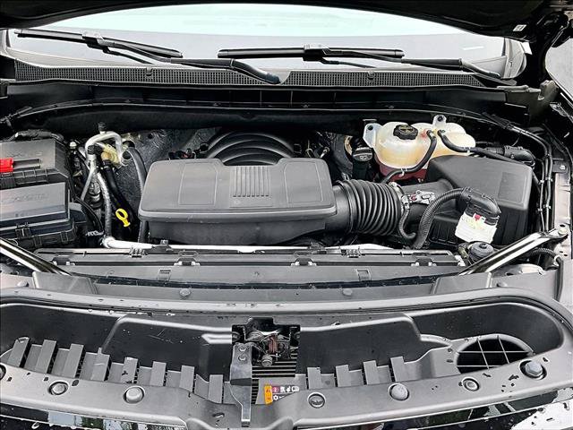 Used 2026 Chevrolet Suburban LS RWD image 11