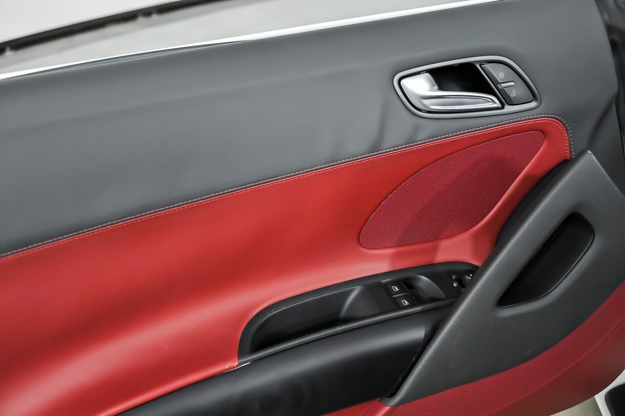 Used 2011 Audi R8 V8 AWD/4WD image 16