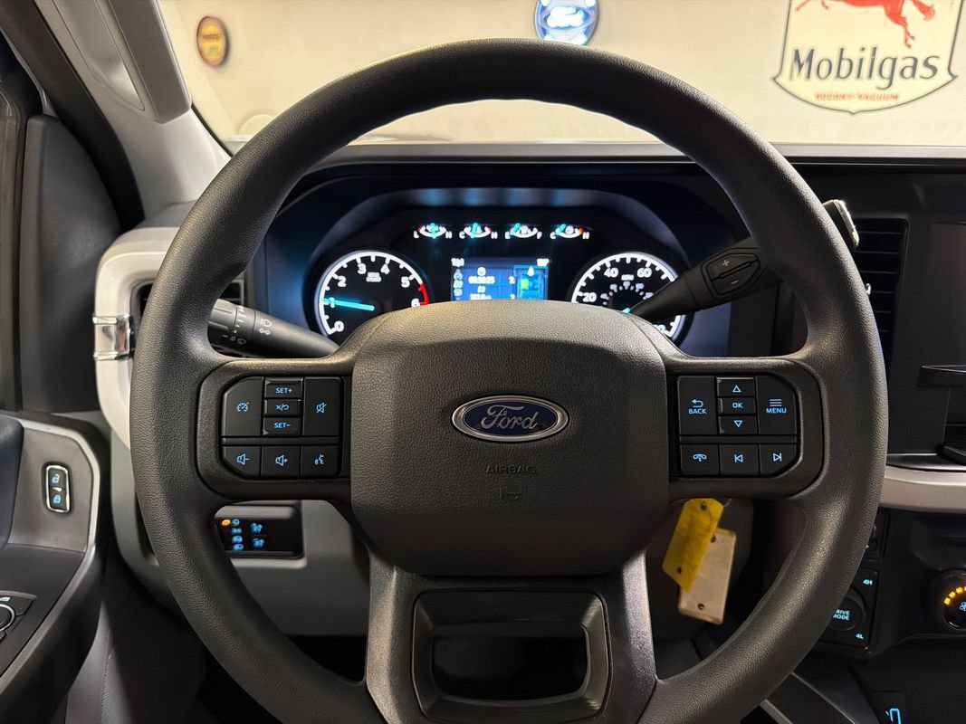 Used 2025 Ford F250 XLT AWD/4WD image 17