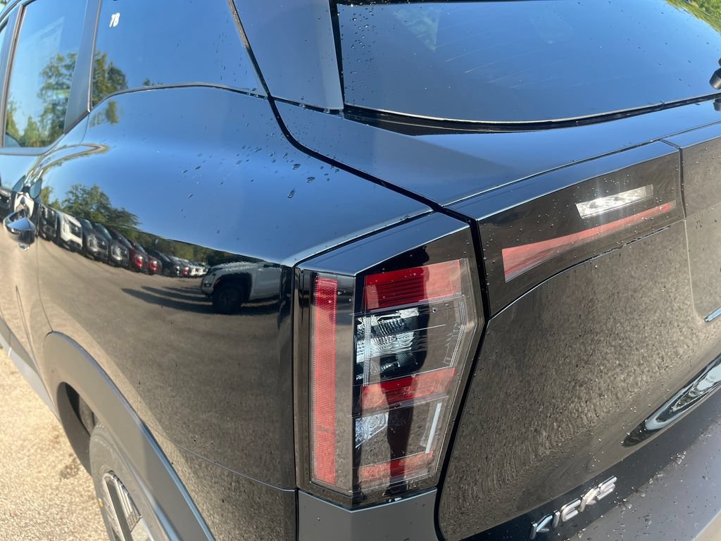 New 2027 Nissan Kicks SV FWD image 40