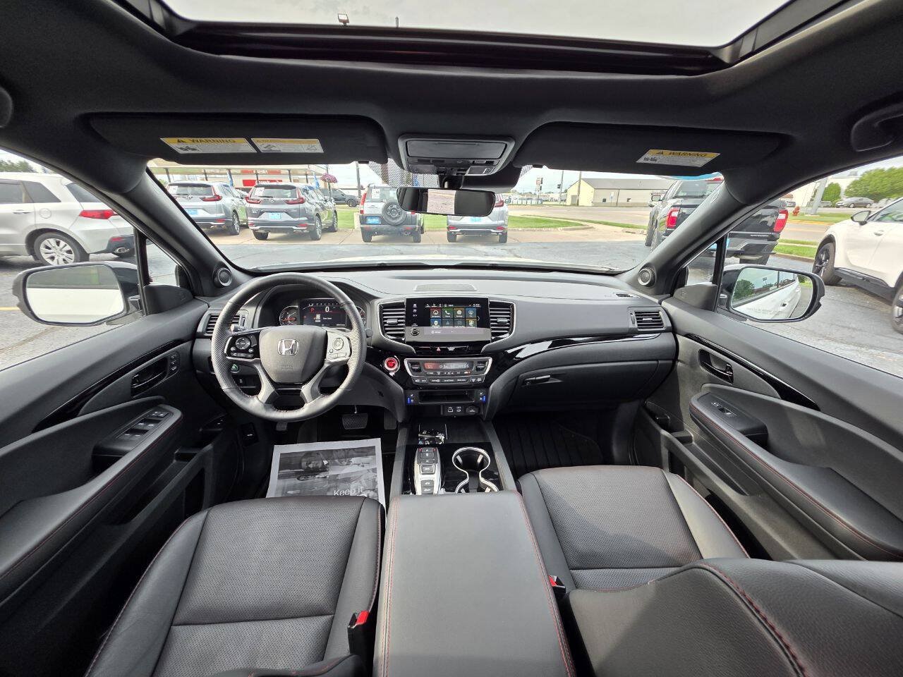 Used 2025 Honda Passport Black Edition image 10