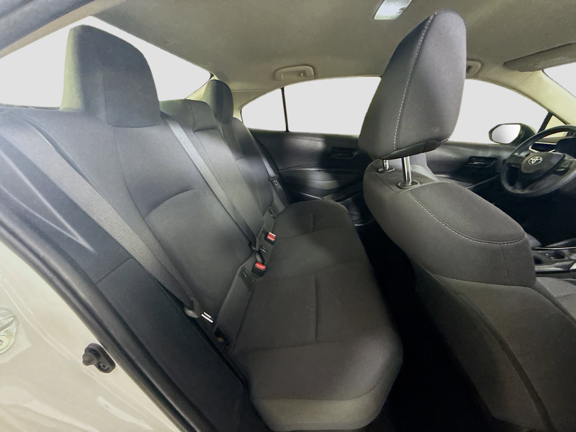 Used 2022 Toyota Corolla LE image 27