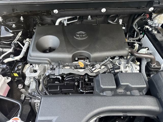 Used 2025 Toyota RAV4 XLE image 34