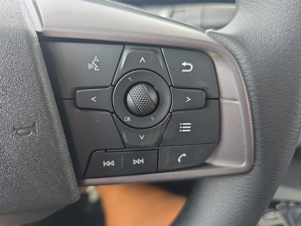 New 2026 Nissan Sentra SV image 9