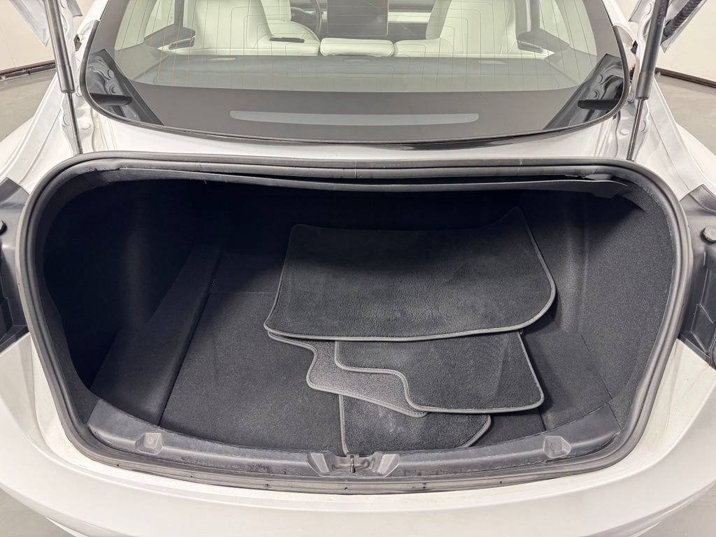 Used 2018 Tesla Model 3 Long Range AWD/4WD image 29