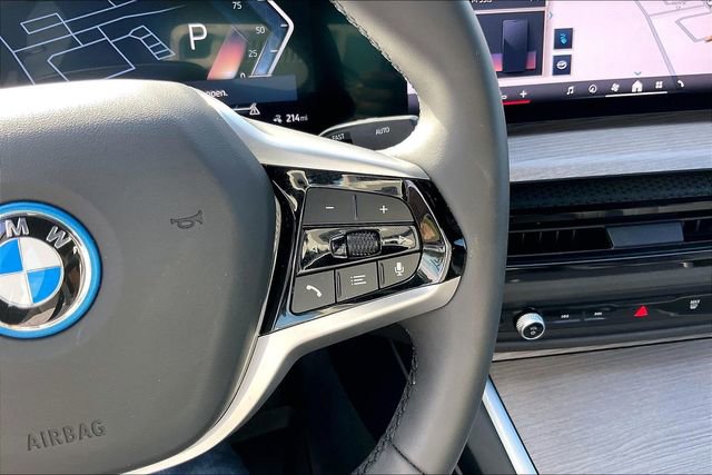 Used 2025 BMW i4 eDrive40 image 18