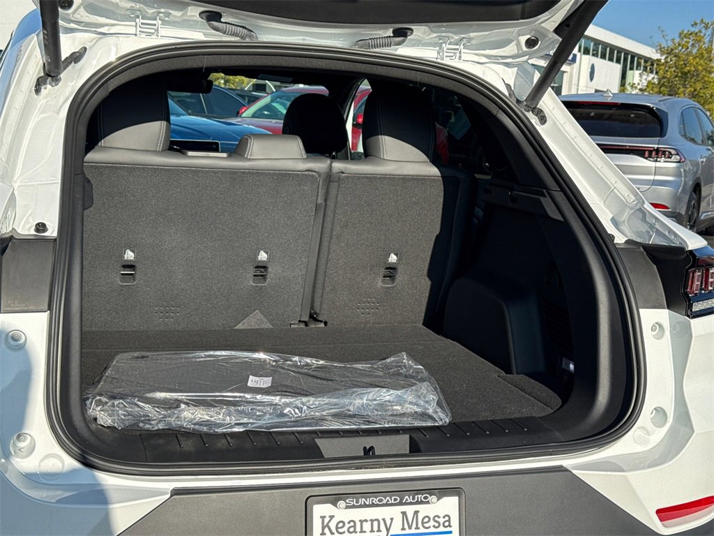 New 2025 VinFast VF 8 Plus image 10