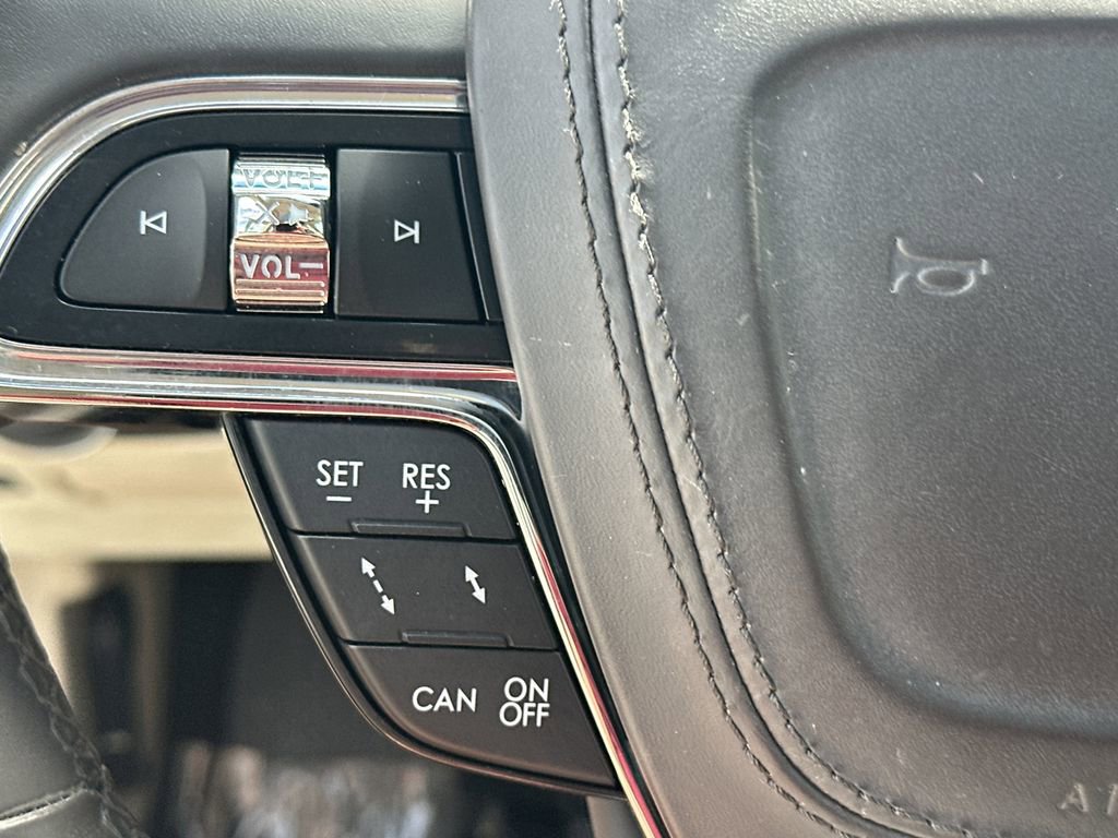 Used 2020 Lincoln Continental Reserve FWD image 20