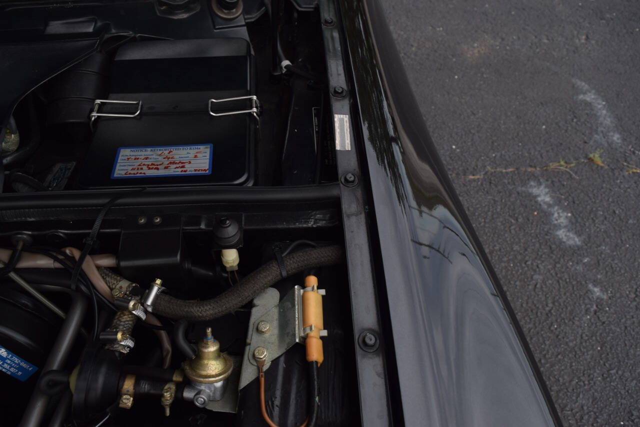 Used 1988 Porsche 944 Turbo RWD image 77