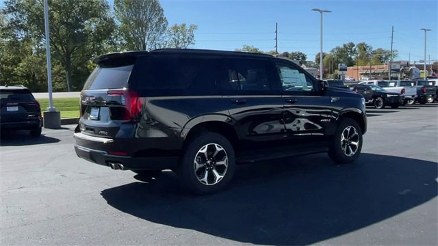 New 2026 GMC Yukon AT4 image 8