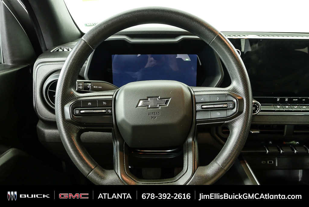 Used 2024 Chevrolet Colorado Trail Boss w/ Technology Package image 9