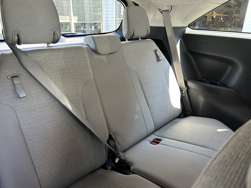 Used 2025 Toyota Sienna LE AWD/4WD image 15