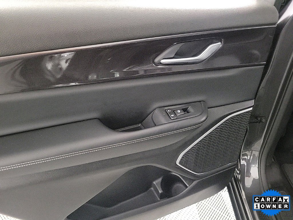 Used 2022 Jeep Grand Cherokee L Laredo w/ Luxury Tech Group I image 14