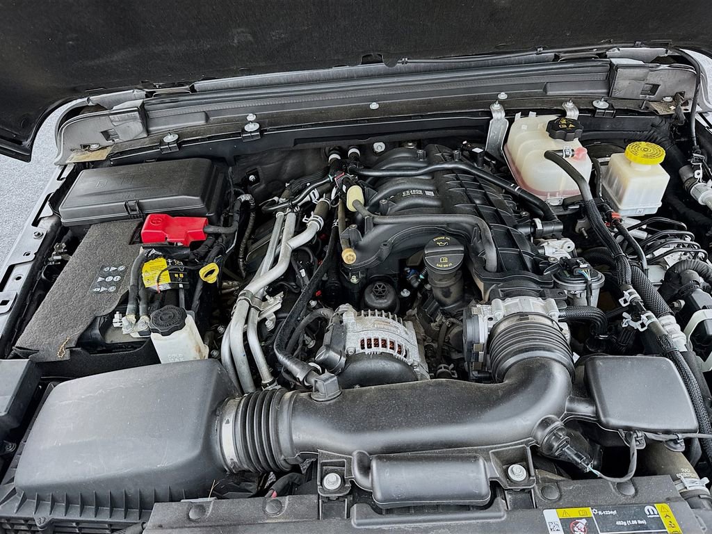 Used 2023 Jeep Gladiator Sport AWD/4WD image 34