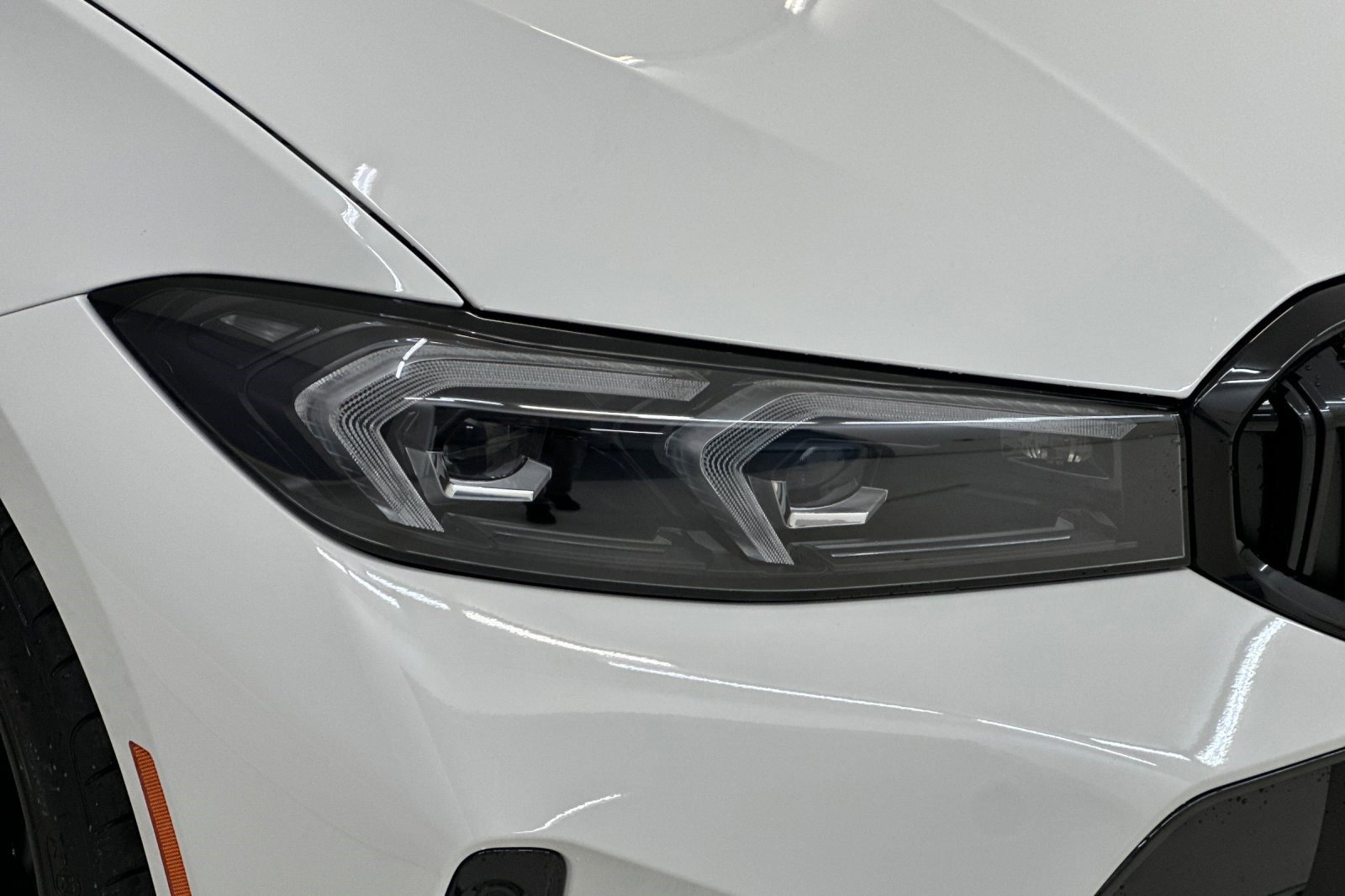 New 2026 BMW 330i xDrive Sedan w/ M Sport Package image 9