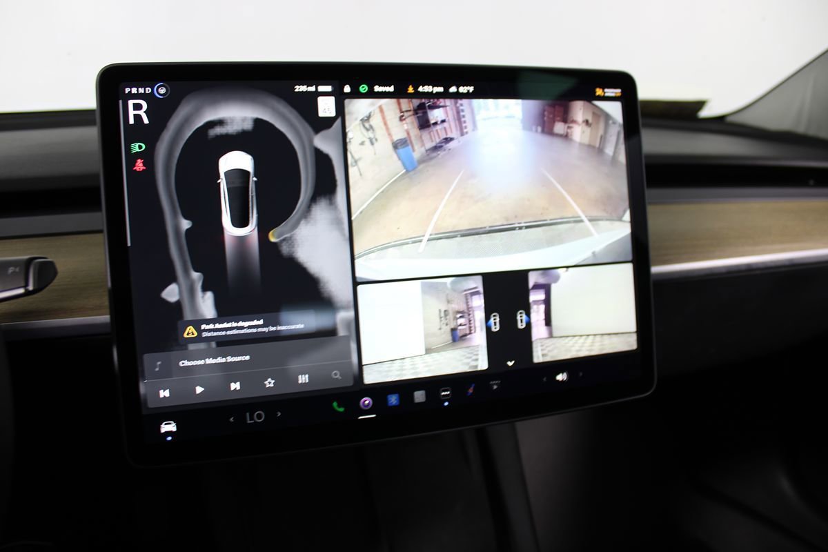 Used 2023 Tesla Model 3 Standard Range RWD image 17
