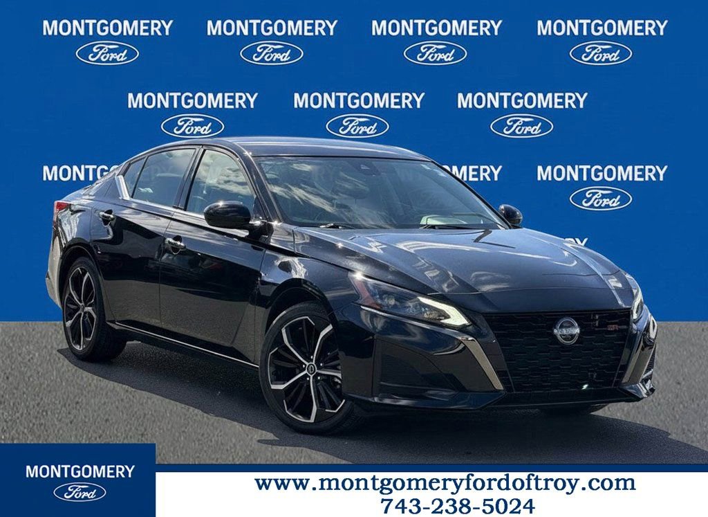 Used 2025 Nissan Altima 2.5 SR