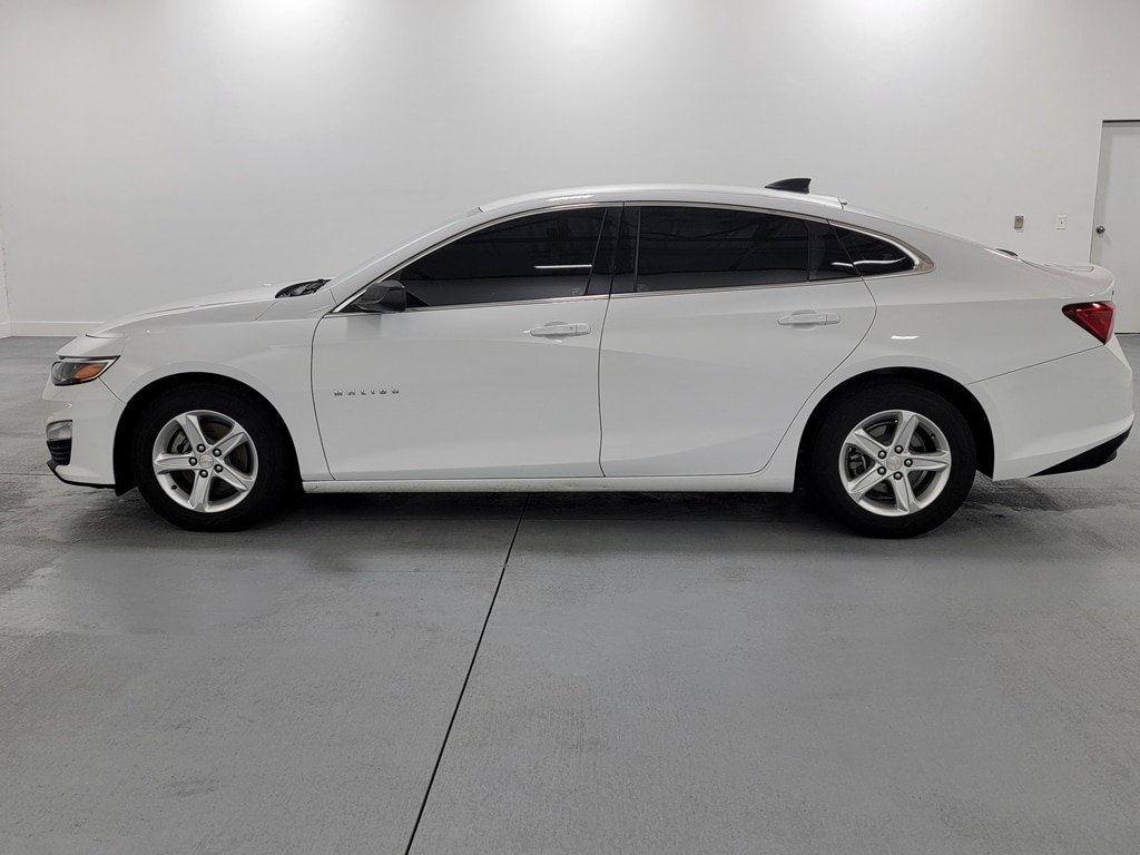 Used 2021 Chevrolet Malibu LS FWD image 5