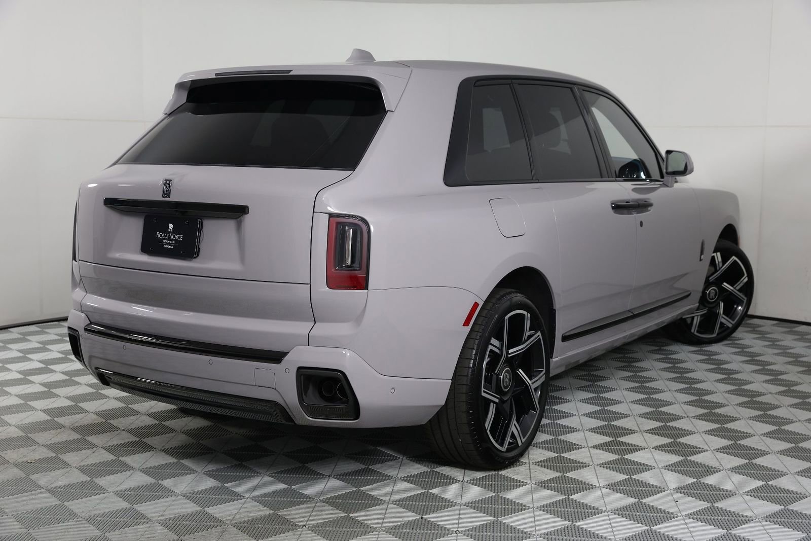 New 2026 Rolls-Royce Cullinan Black Badge image 7