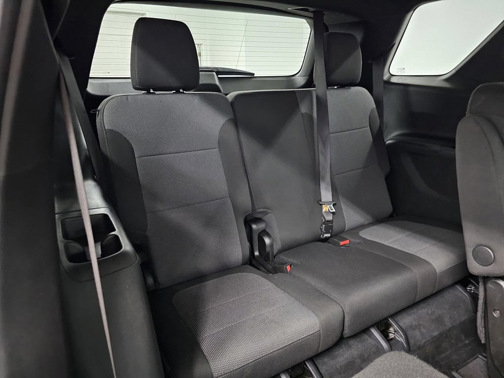 Used 2022 Chevrolet Traverse LT FWD image 28